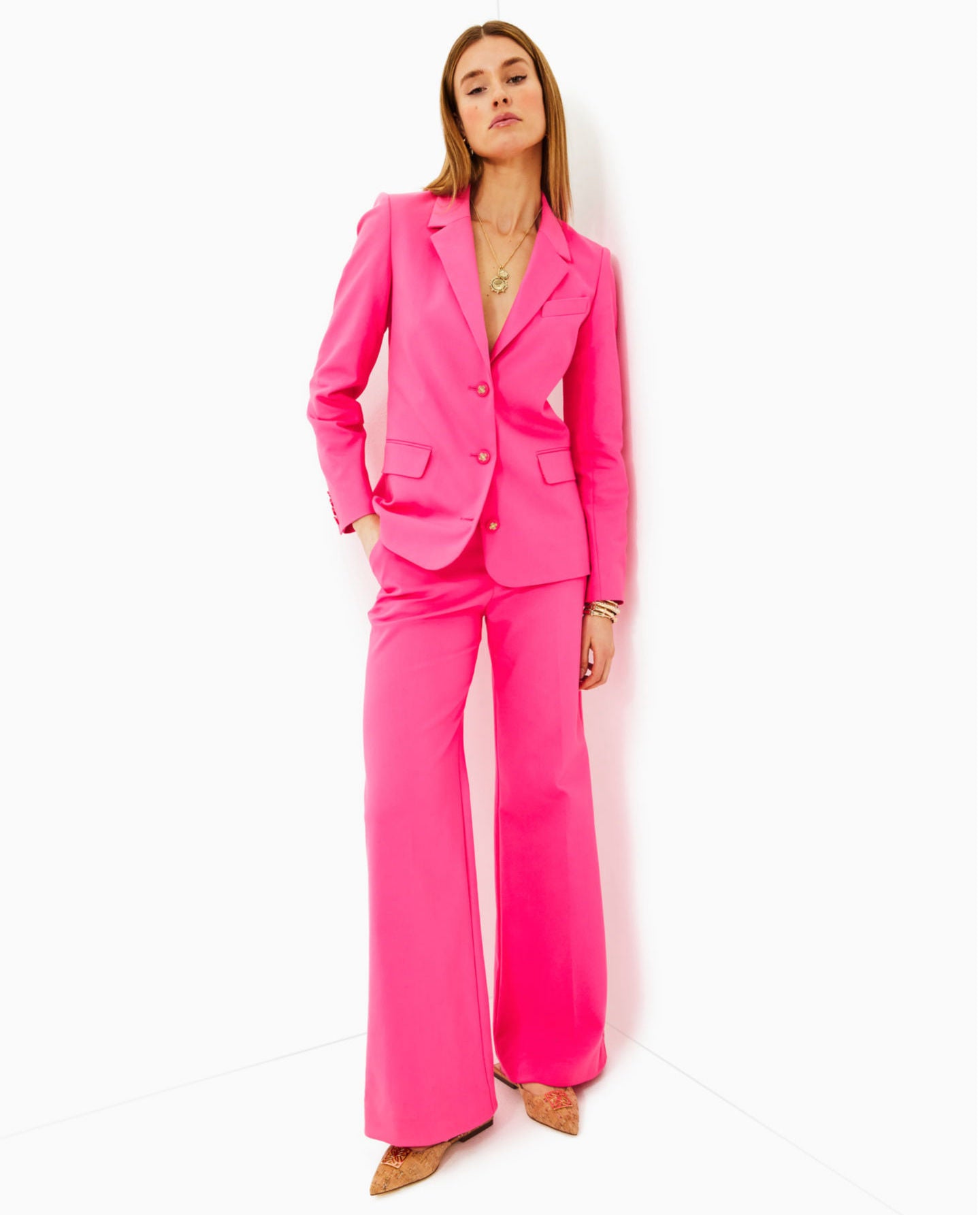 Amryn Blazer