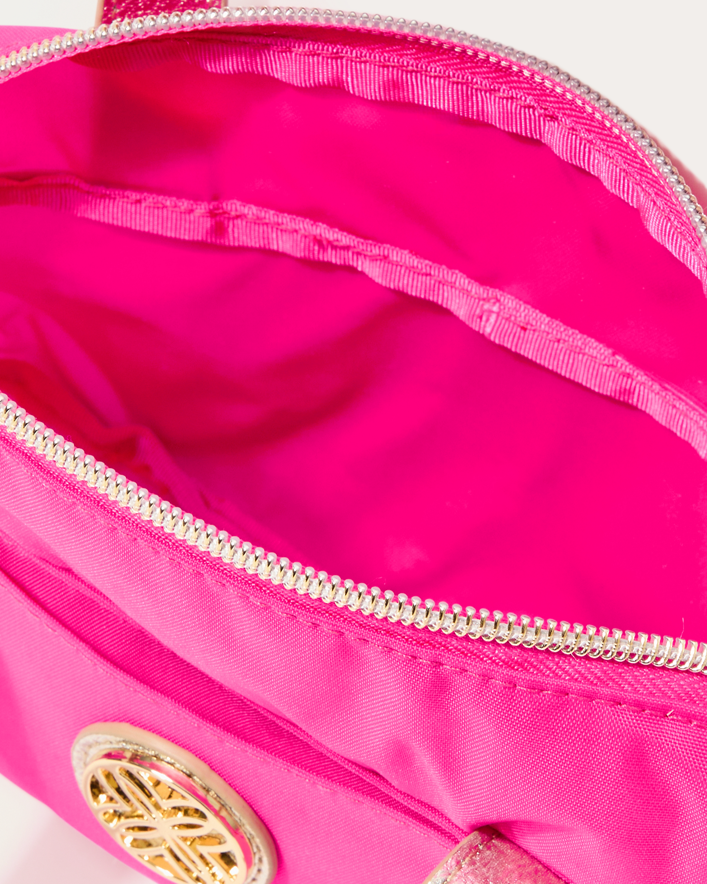 Kerrington Top Handle Min