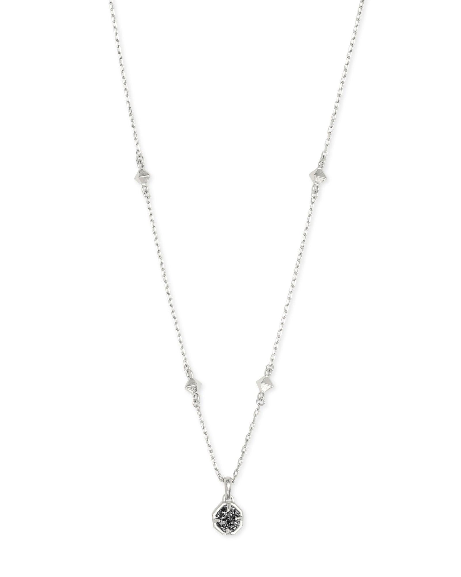 Nola Short Pendant Necklace