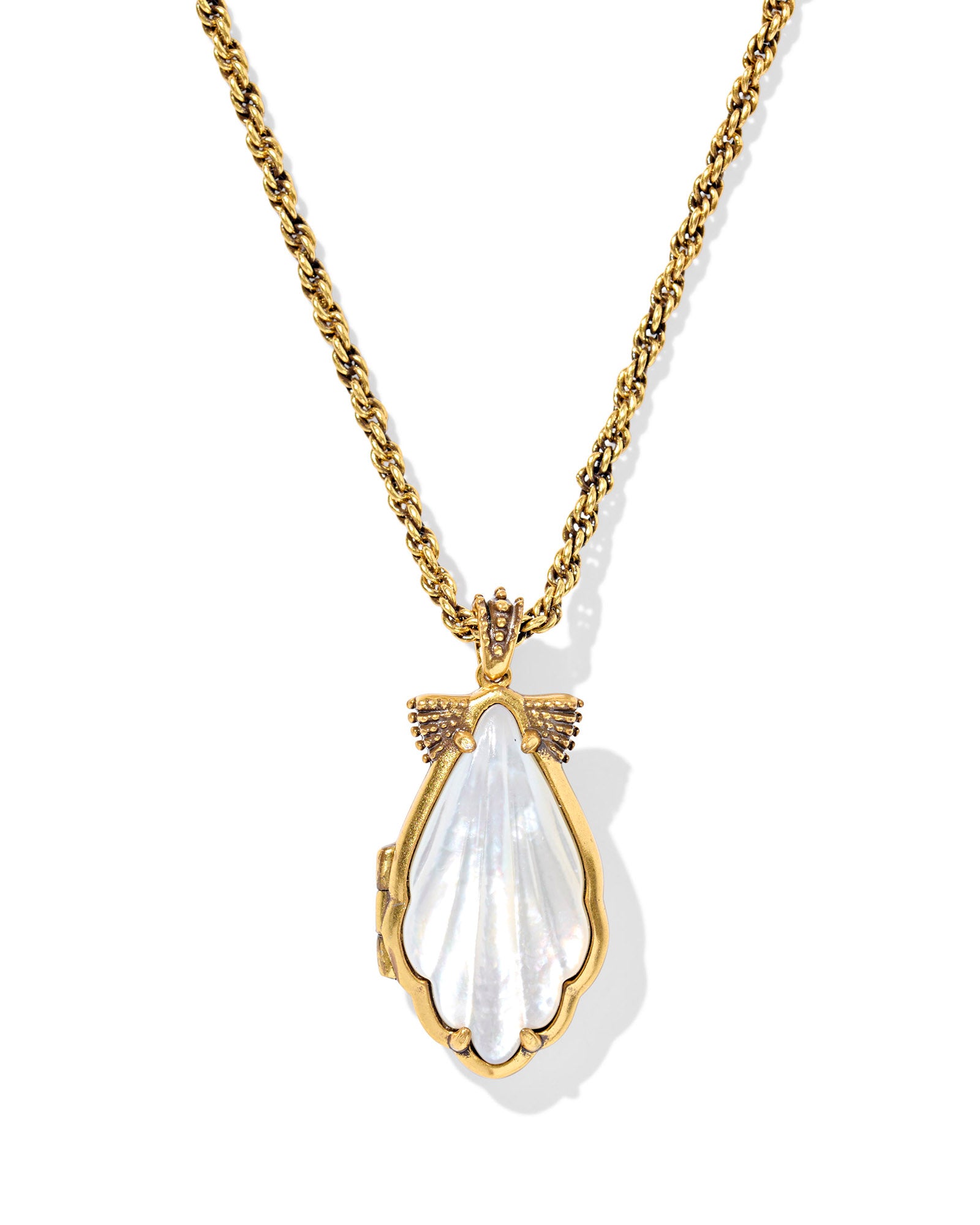 ALEXA LOCKET SHORT PENDANT NECKLACE
